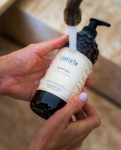 Limonotu & Ylang Ylang & Biberiye Aromaterapötik Etkili Şampuan 380 ml